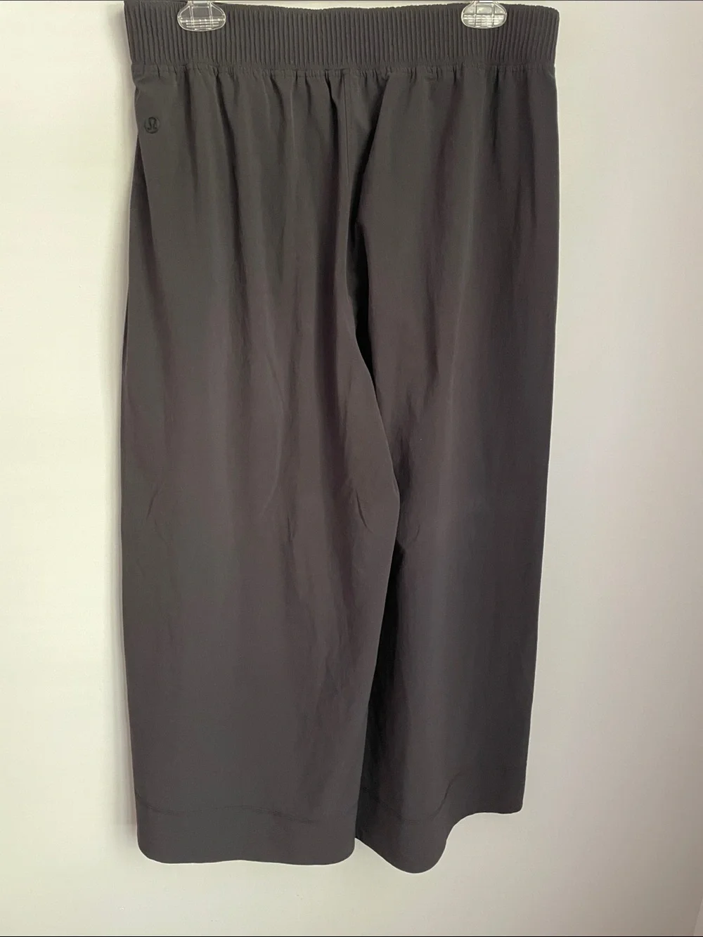 Lululemon Black Stretch Woven Wide Leg High Rise Cropped Pants Size Large - Picture 12 of 13